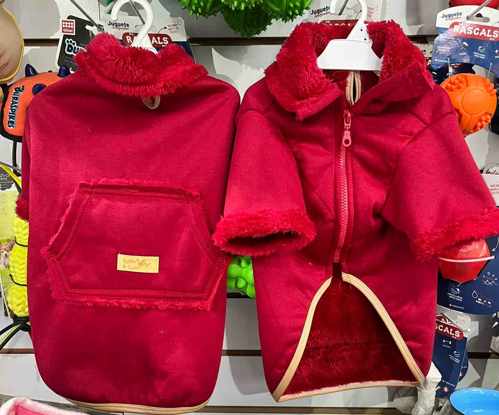 TAPADO ROJO TALLE 4 